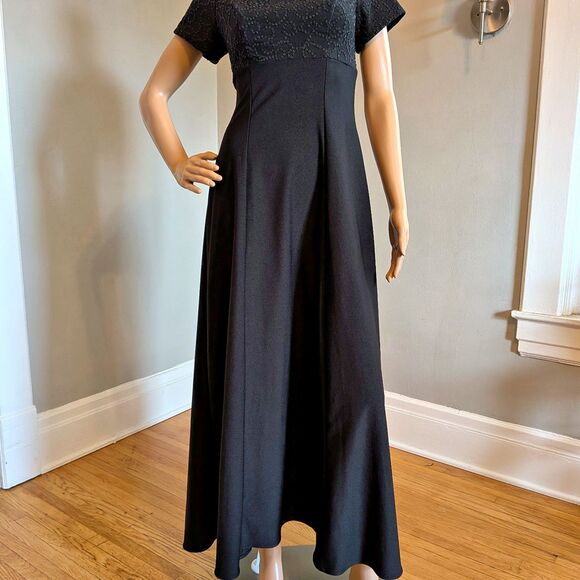 Vintage 90s/Y2K Gothic Revival Black Maxi Gown, Beaded Empire Waist, Size 4 - Picture 5 of 10